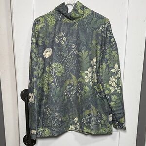 Chic Floral Turtleneck Sweater